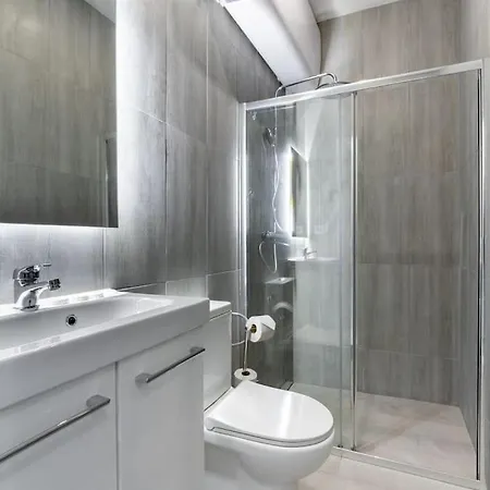 Studio De Charme Au Coeur Des Batignolles