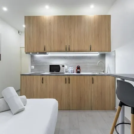 Studio De Charme Au Coeur Des Batignolles Appartamento *